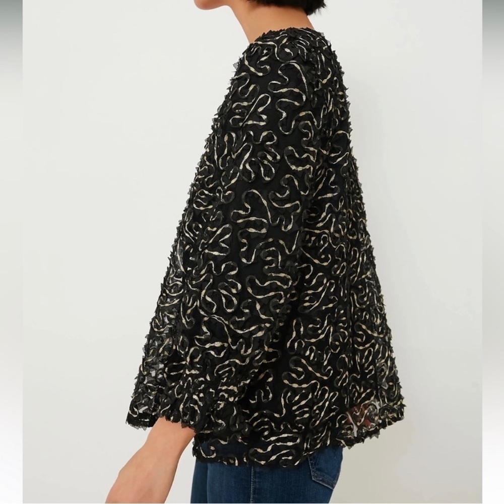 NEW Tuckernuck Long Sleeve Flowy Blouse Women’s L Black/Gold Feminine Designer - Picture 3 of 12